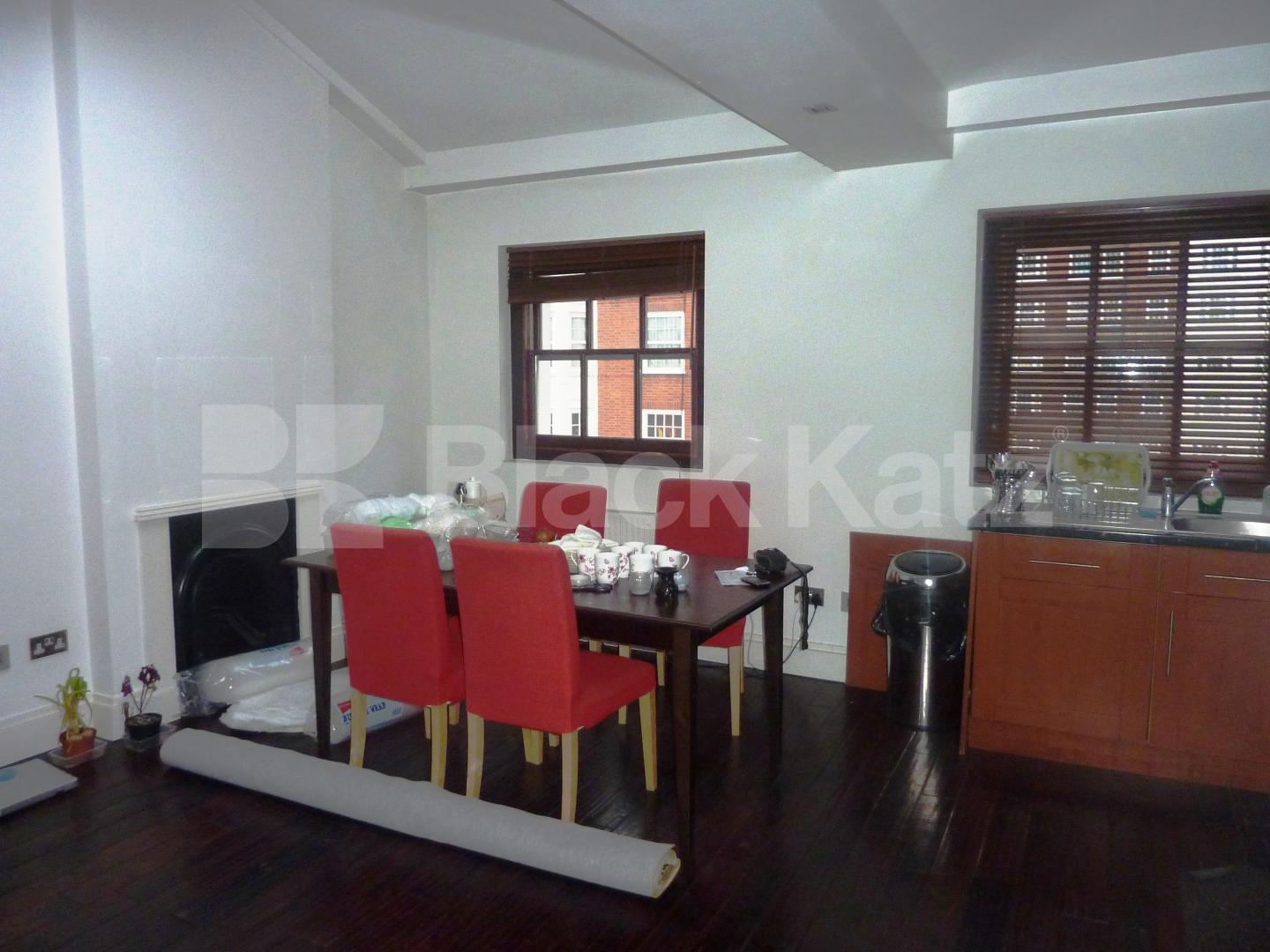 			MINUTES TO HYDE PARK & OXFORD STREET!, 2 Bedroom, 1 bath, 1 reception Flat			 Kendal Street, HYDE PARK